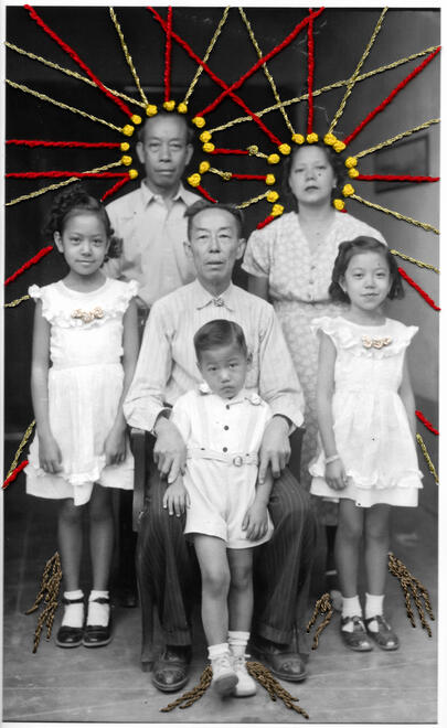 Familia Yee Wah (y tío José) — 2025 17 x 11.5 cm / 4.52 x 6.69 in. Giglée sobre papel algodón 300gsm intervenido con bordado (fotobordado).